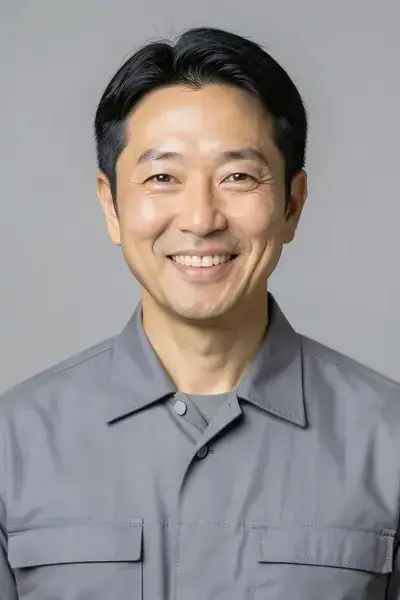 オペレーター M. Sato